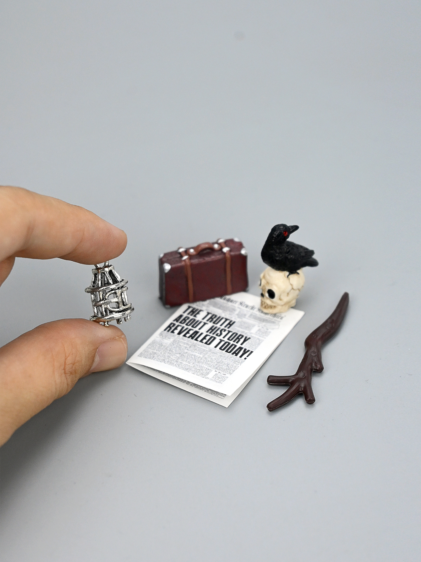 Miniature Academy Luggage Scen - Diy Electronics Housing review and price